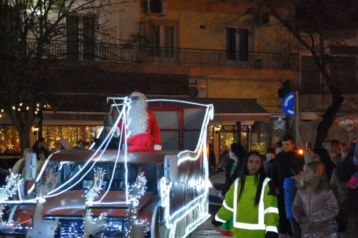 Χριστουγεννιάτικη Νάουσα